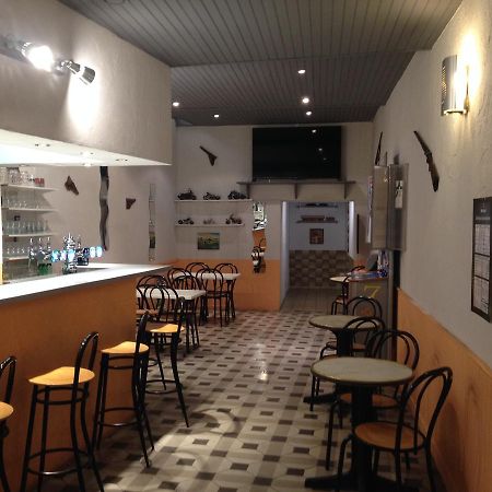 Bar Hotel De La Place Mezel Εξωτερικό φωτογραφία