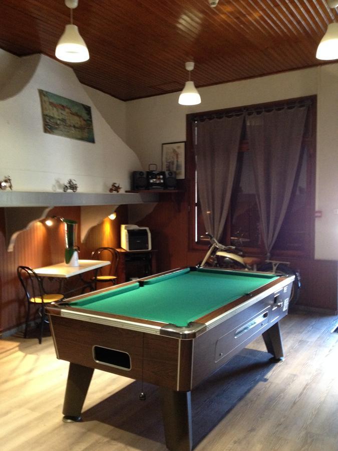 Bar Hotel De La Place Mezel Εξωτερικό φωτογραφία