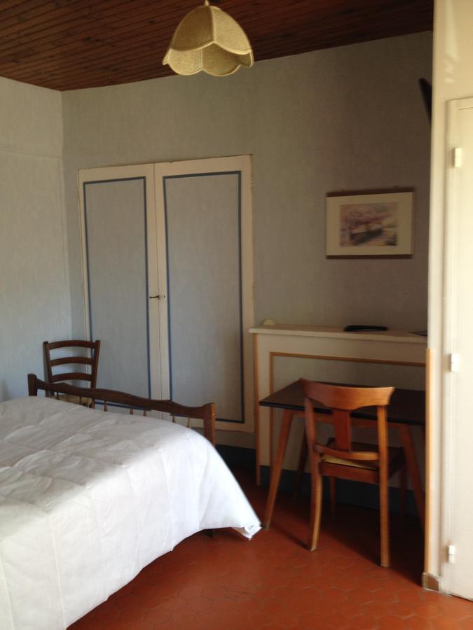 Bar Hotel De La Place Mezel Εξωτερικό φωτογραφία