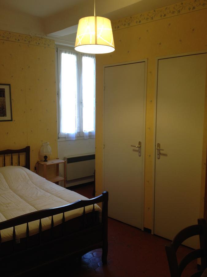 Bar Hotel De La Place Mezel Εξωτερικό φωτογραφία