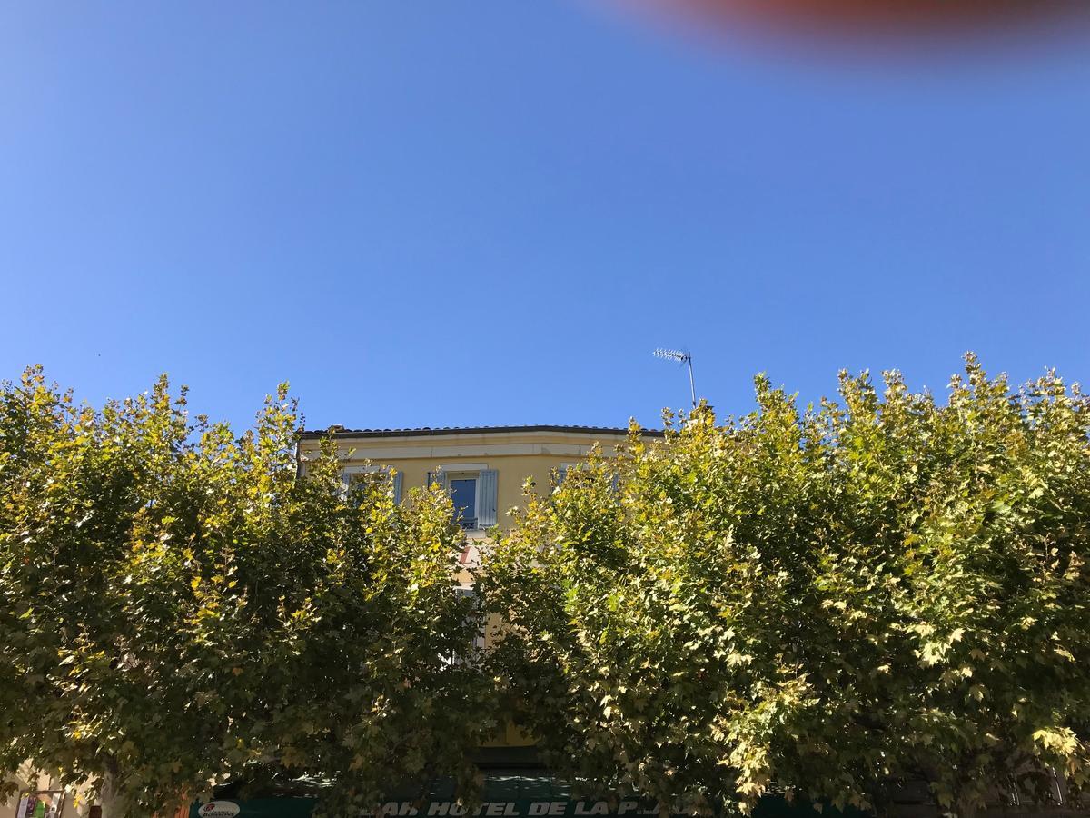 Bar Hotel De La Place Mezel Εξωτερικό φωτογραφία